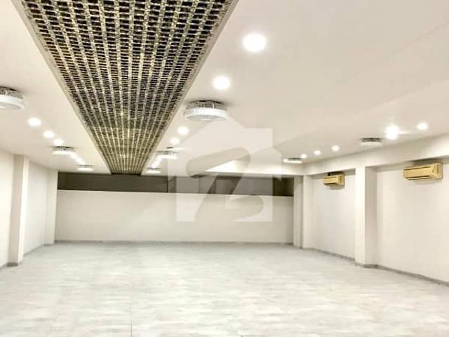 Building for rent in Islamabad