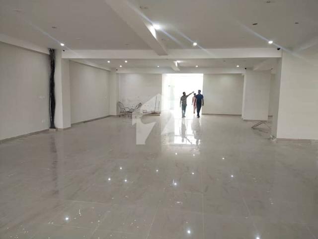 Building for rent in اسلام آباد, زون 1