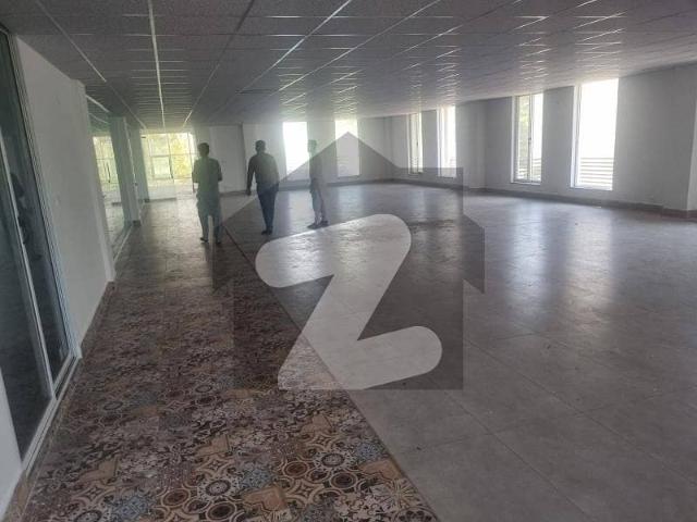 Office for rent in Faisalabad, Islamabad Capital Territory