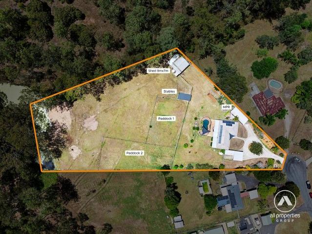 Cottage for sale in Toombul, Queensland
