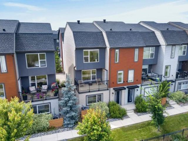 Townhouse for sale in Wedgewood, Alberta