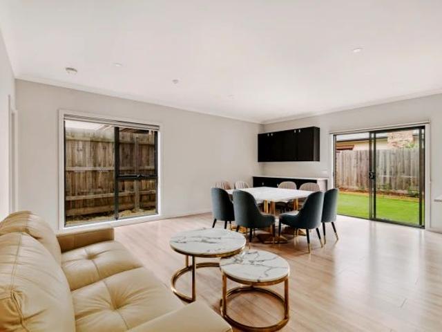 Room for rent in Camerons Creek, Victoria