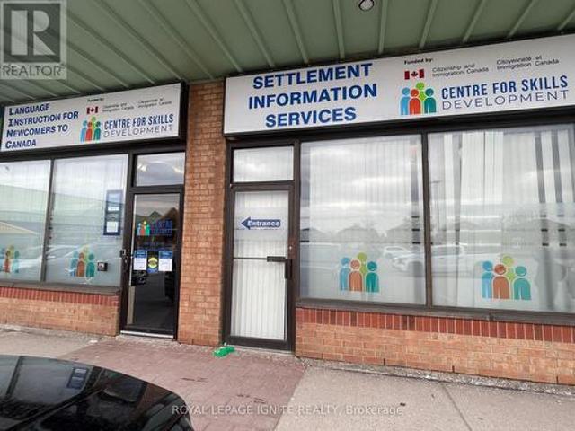 Commercial for rent in Oakville, Ontario
