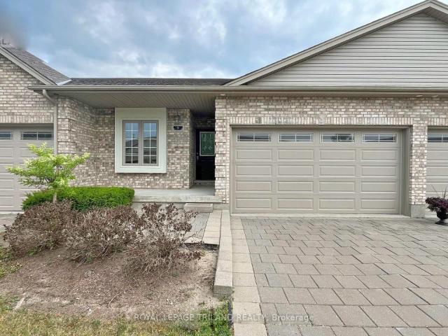 Condo for sale in Arva, Ontario