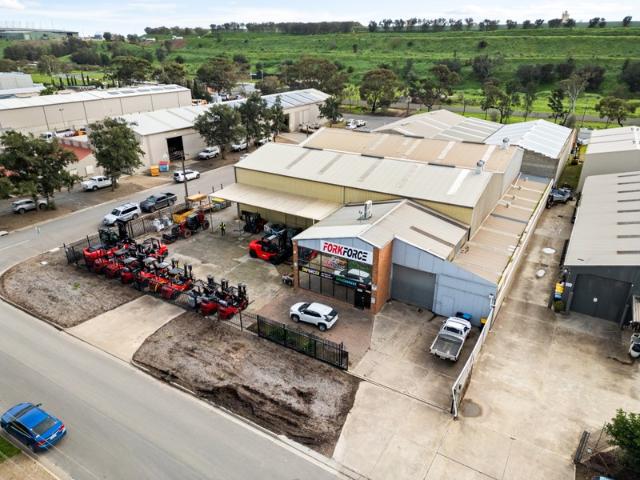 Warehouse for rent in Horseshoe Creek, South Australia
