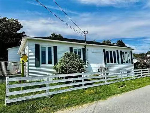House for sale in Winterton, Newfoundland And Labrador