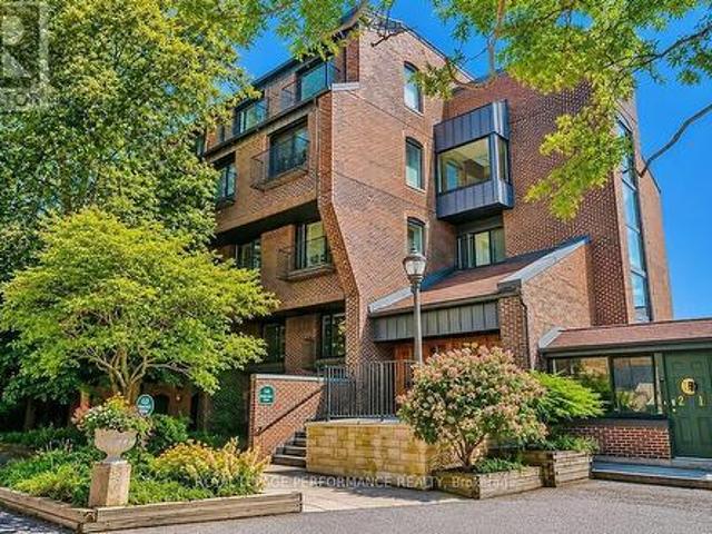 Condo for sale in Rideau-Rockcliffe, Ottawa