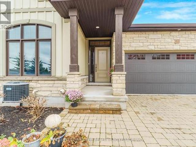 Condo for sale in Niagara, Ontario
