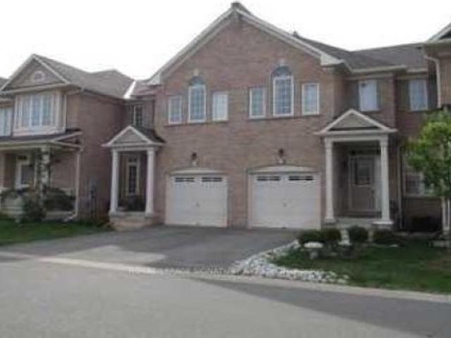 Townhouse for rent in Oakville, Ontario