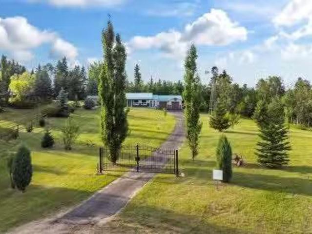 House for sale in Alberta