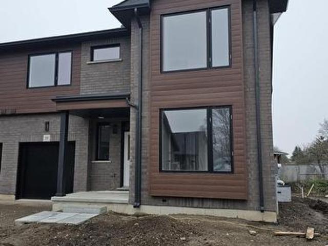Condo for rent in Cambridge