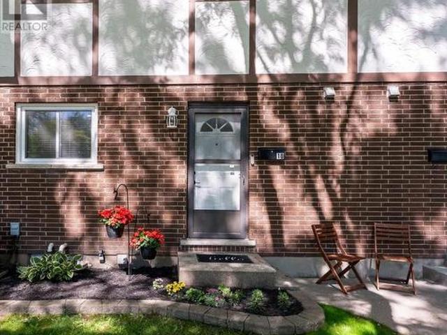 Townhouse for sale in Niagara, Ontario