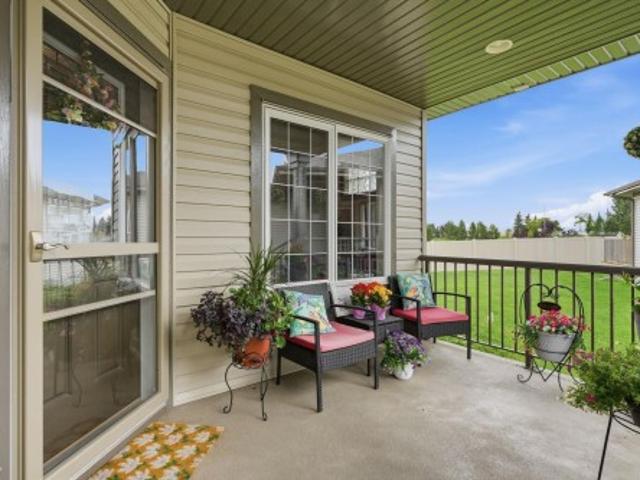 Duplex for sale in Spruce Grove, Alberta