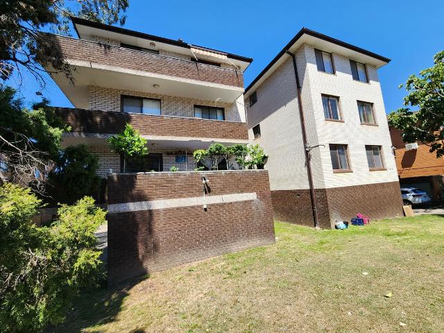 Apartment for rent in Sydney, Liverpool City Council