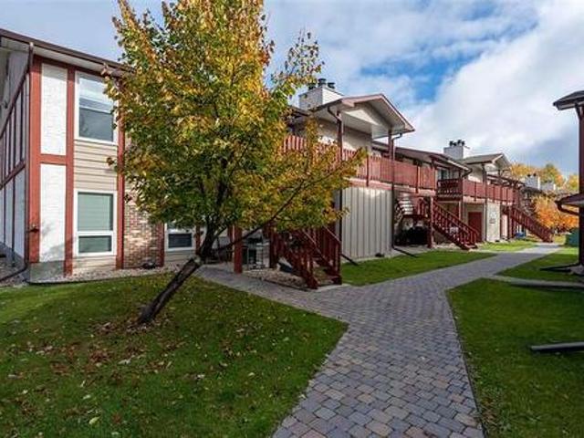 Townhouse for sale in Marlton, Winnipeg