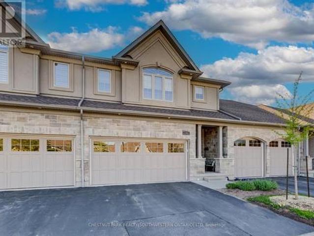 Townhouse for sale in Waterloo, Ontario