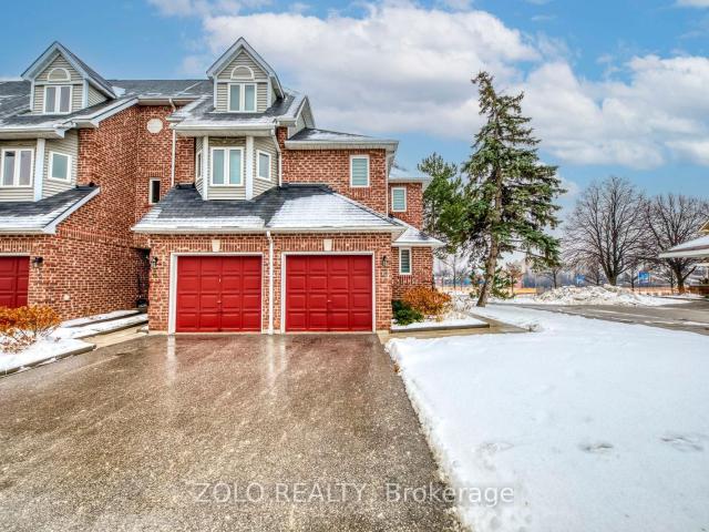 Condo for sale in Hurontario, Mississauga