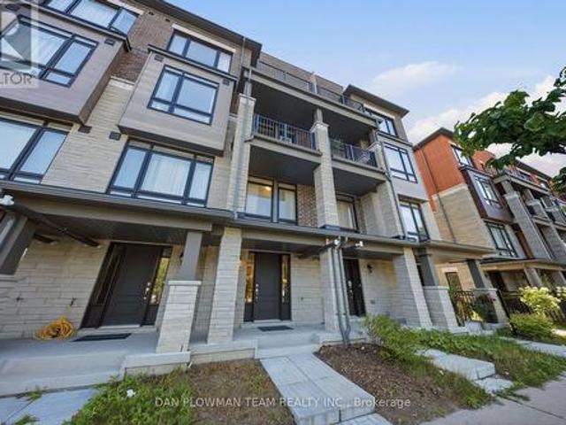 Townhouse for rent in Durham, Ontario