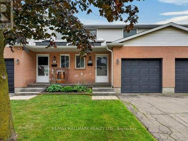 Townhouse for sale in Niagara, Ontario