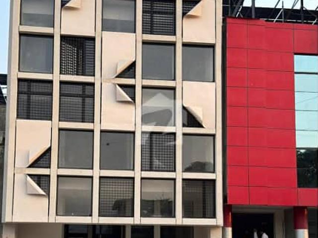 Building for rent in اسلام آباد, زون 1