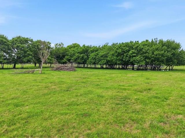 Land for sale in Collinsville, Texas