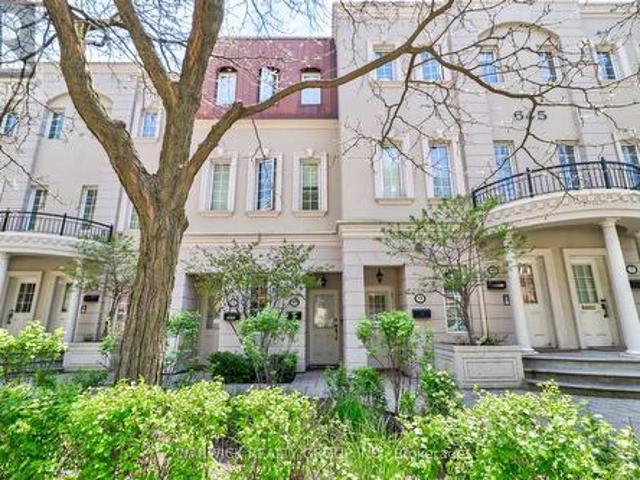 Townhouse for sale in Woburn, Ontario