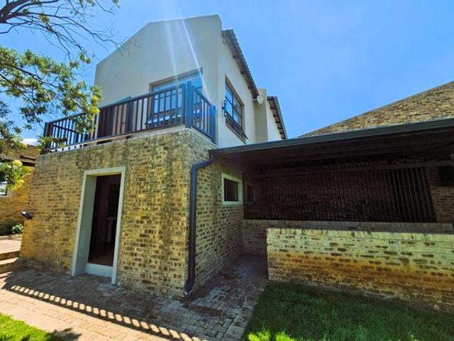 Farm for sale in Waterkloof, Gauteng