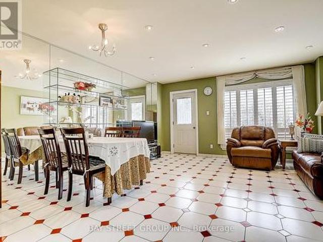 Townhouse for sale in Woburn, Ontario