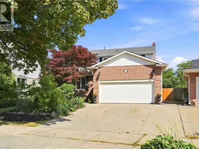 House for sale in Ancaster, Ontario