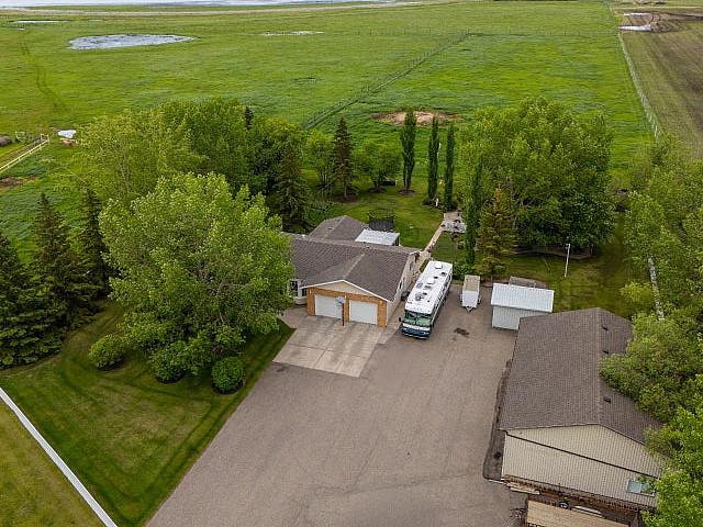House for sale in Wedgewood, Alberta