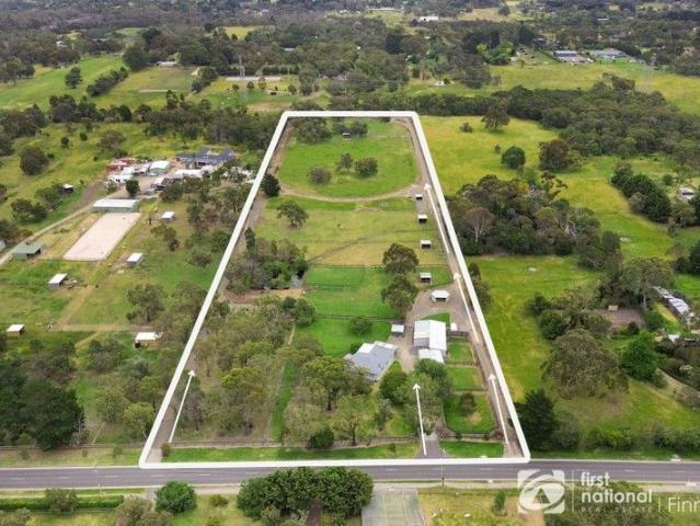 Cottage for sale in Camerons Creek, Victoria