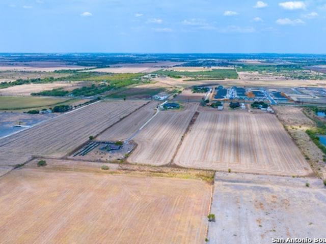 Land for sale in Saint Hedwig, Texas