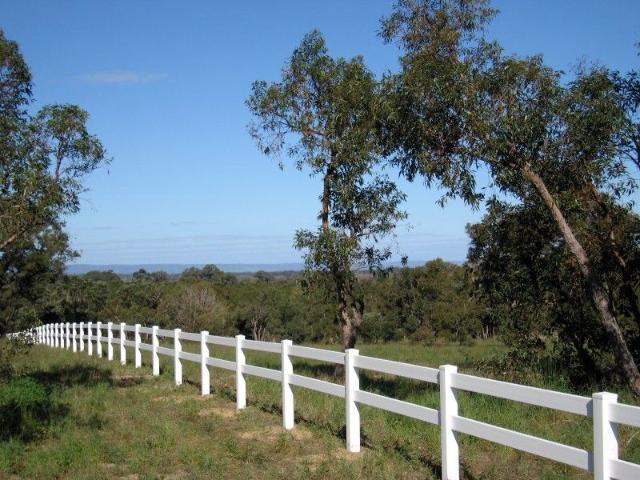 Cottage for sale in Karnup, Western Australia