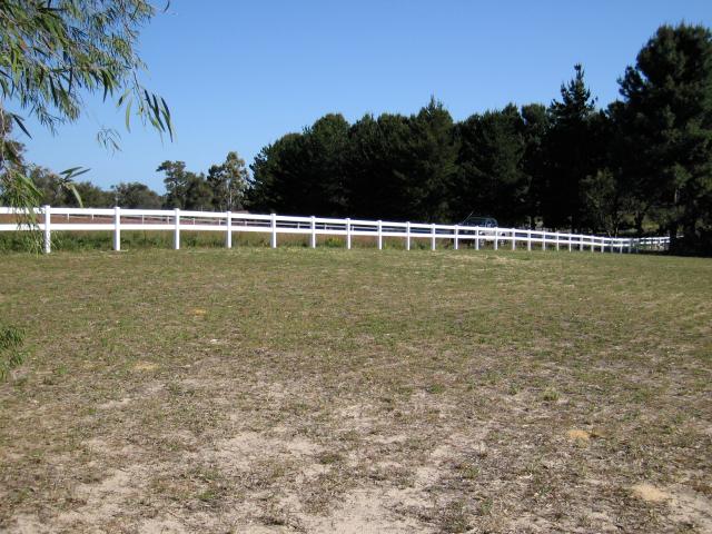 Cottage for sale in Karnup, Western Australia