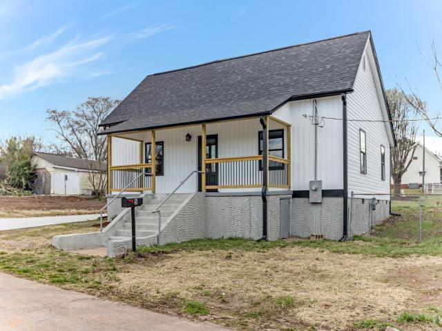 House for sale in Saxon, South Carolina