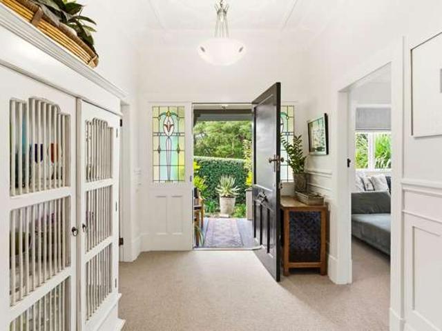 House for sale in Otakou