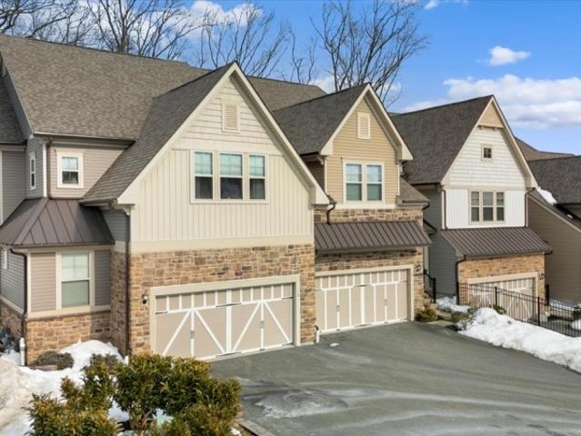 Townhouse for sale in Mountain Lakes, New Jersey