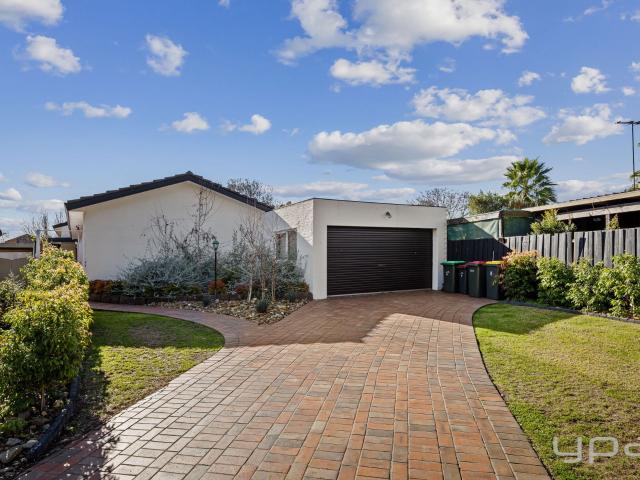 House for rent in Newtown Green, Melbourne