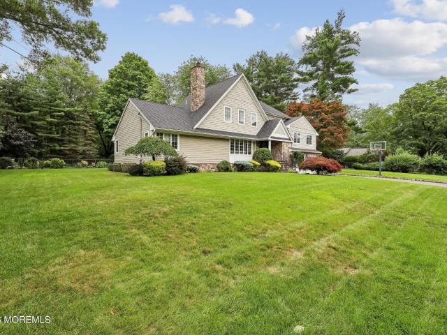 House for sale in Woodcliff Lake, New Jersey