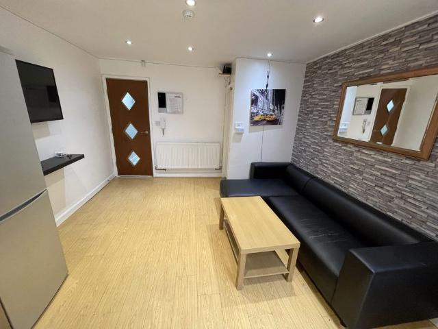 Room for rent in Bournbrook, West Midlands