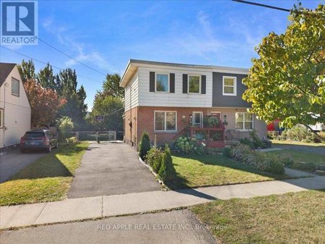 House for sale in Mcquesten West, Hamilton