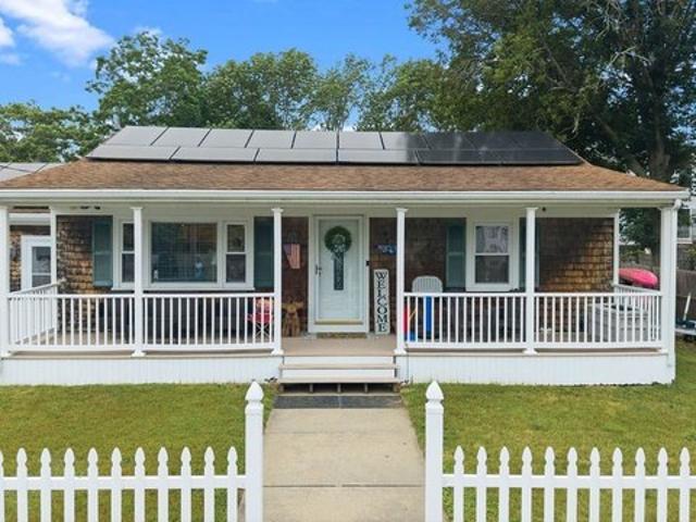 House for sale in Bristol, Massachusetts