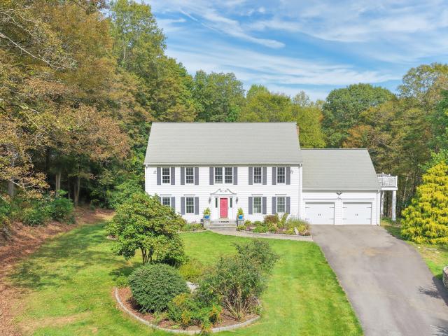 House for sale in Oxford, Connecticut