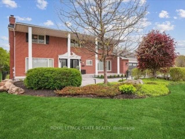 House for sale in Ancaster, Ontario