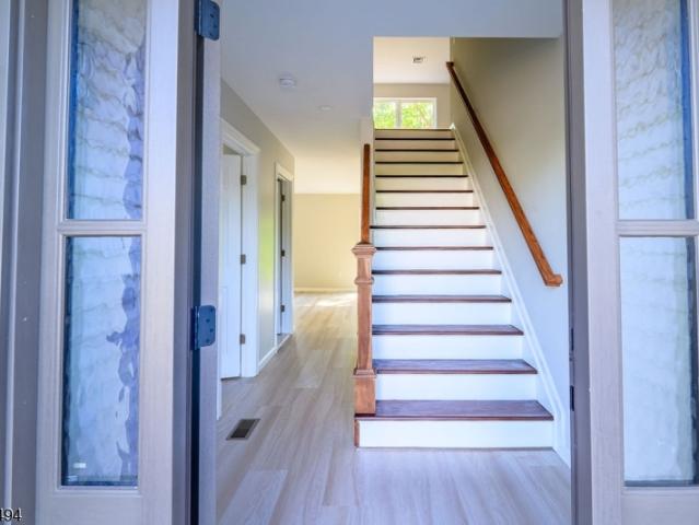 House for sale in Kendall Park, New Jersey