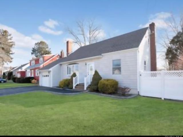 Property for sale in Huntington, New York