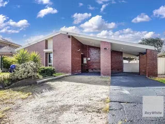 House for rent in Keilor Downs, Victoria