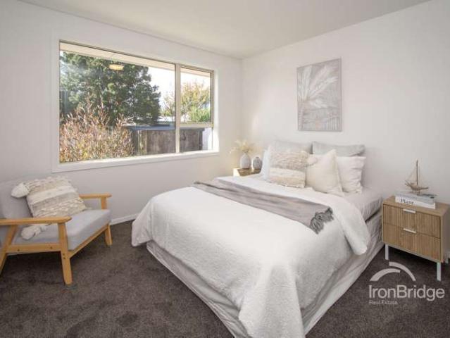 House for sale in Chaslands, Canterbury