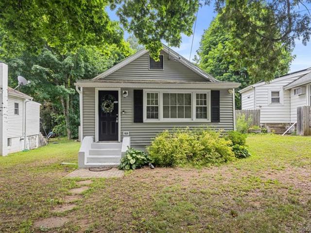 House for sale in Patterson, New York