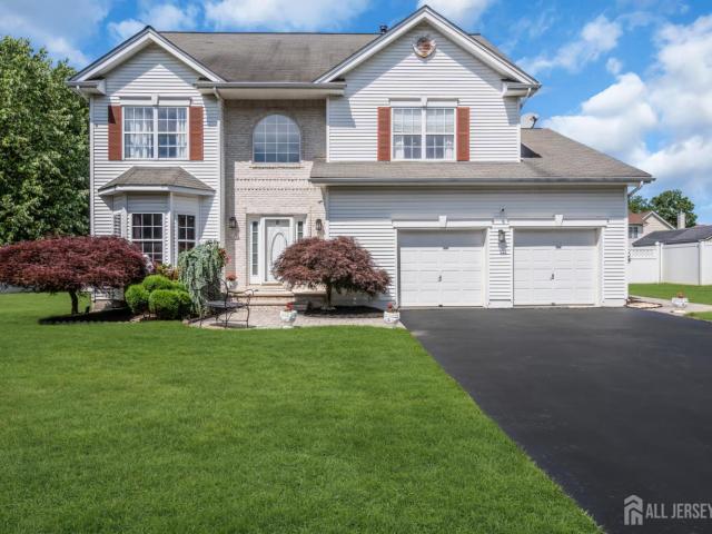 House for sale in Cliffwood, New Jersey